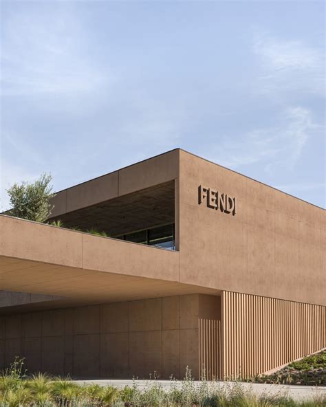 fendi factory outlet milan|Fendi roma italy.